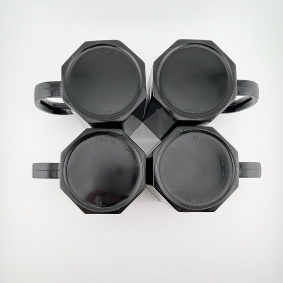 Vintage, Black Glass Octagon Mugs, Set of 4, Made in France by Arcoroc - Picture 3 of 8